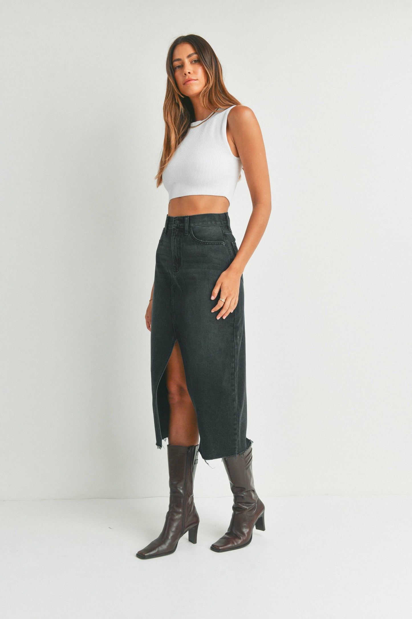 LAINEY Open Slit Black Midi Skirt